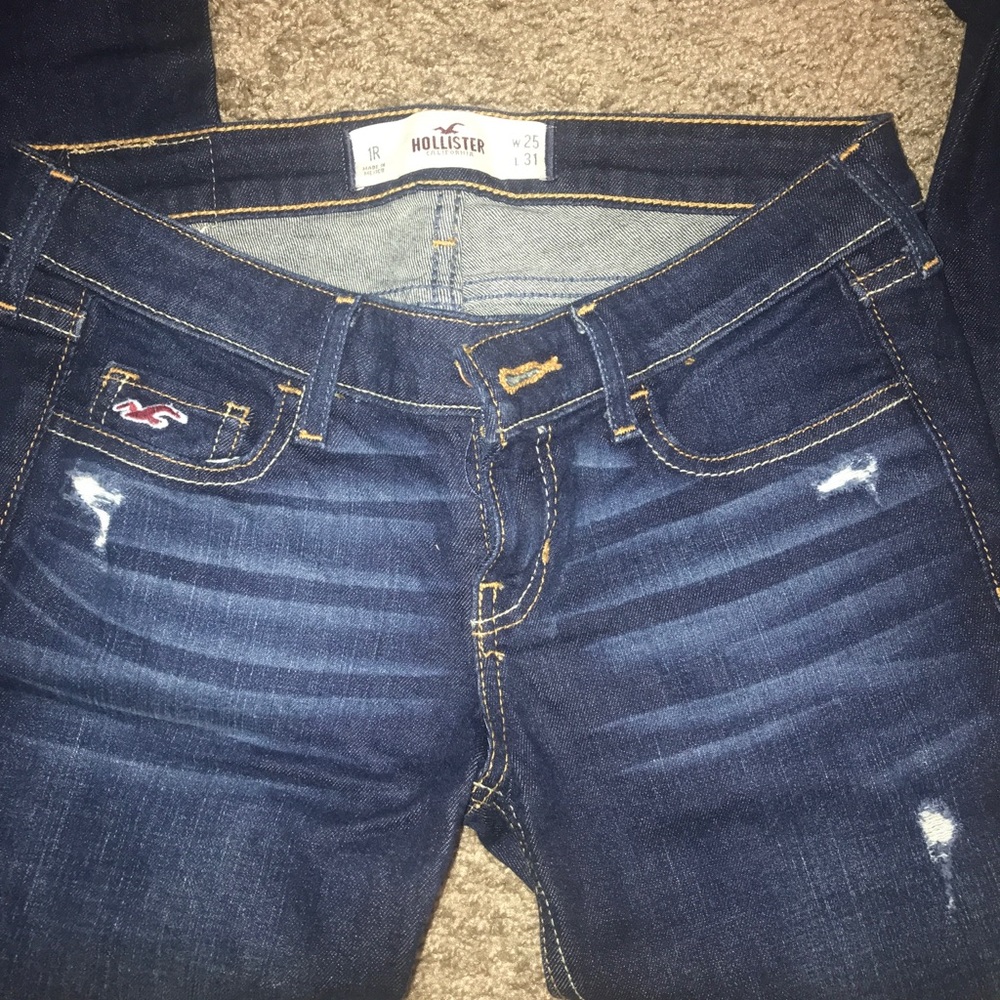 NWOT Hollister Dark wash Skinny Jeans